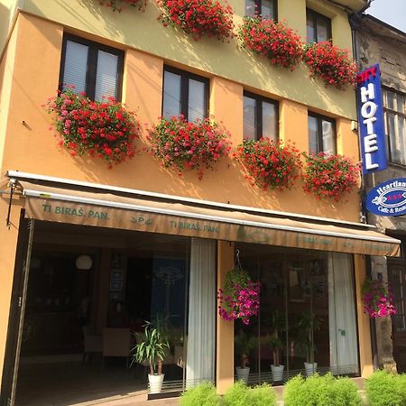 Heartland City B&B Τούζλα Εξωτερικό φωτογραφία