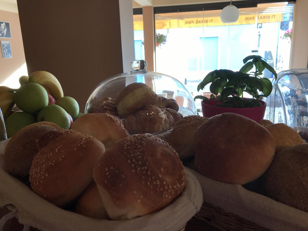 Heartland City B&B Τούζλα Εξωτερικό φωτογραφία